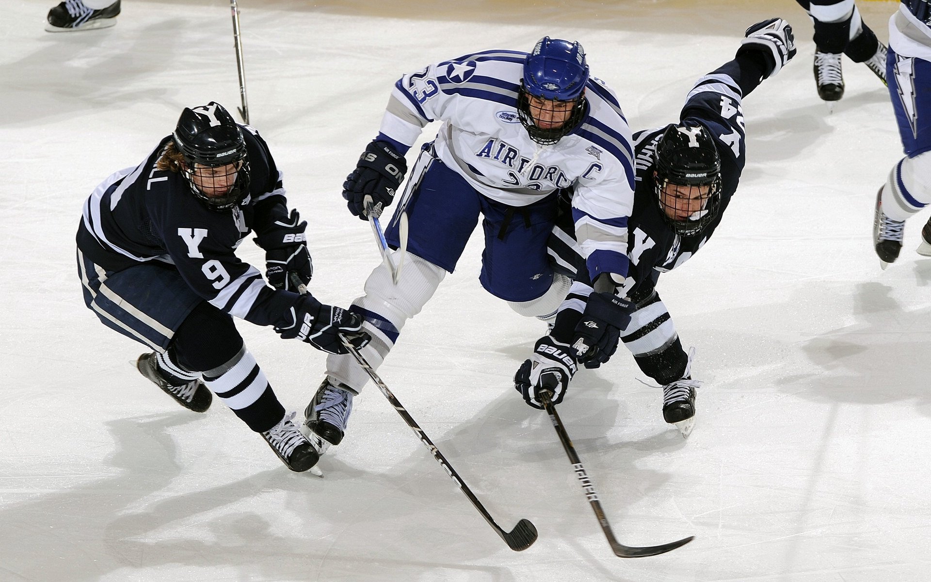 曼城3-1虐黑马，哈兰德踢疯了，战术赌博背后藏致命隐患，哈兰德加盟曼联
